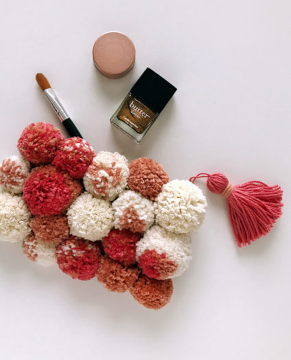 Pom-Pom-Purse-vertical